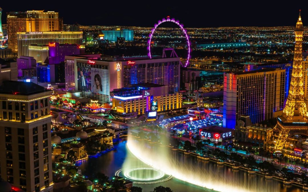 12 Las Vegas Bars Travelers Can’t Stop Talking About