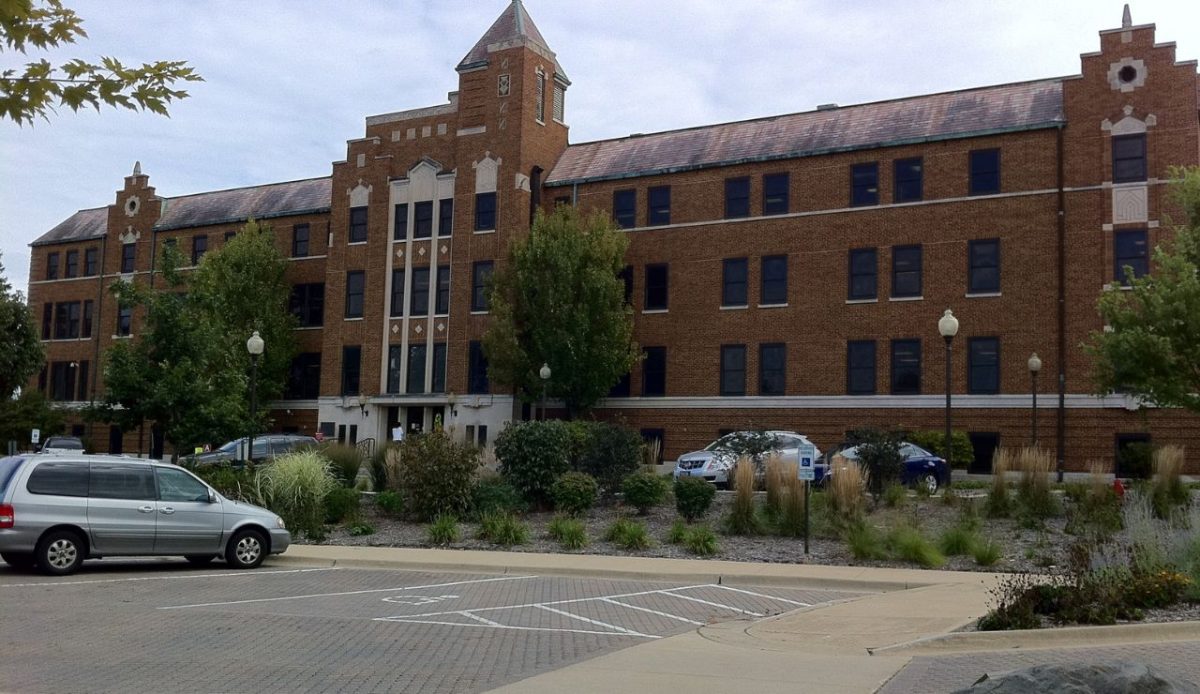 7 Charming Midwest Main Streets and 7 Towns That Keep Tradition Alive 4 Geneva, Illinois