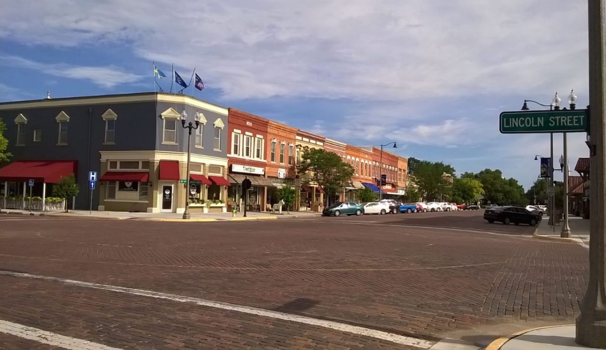 7 Charming Midwest Main Streets and 7 Towns That Keep Tradition Alive 9 Lindsborg, Kansas