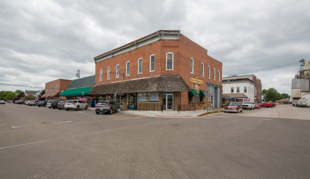 7 Charming Midwest Main Streets and 7 Towns That Keep Tradition Alive 13 Shipshewana, Indiana