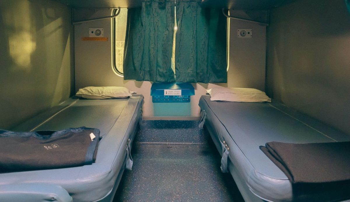 Overnight Train Travelers Warn Against This Bunk for a Better Night’s Sleep 2 The Bottom Bunk: Stability and Accessibility
