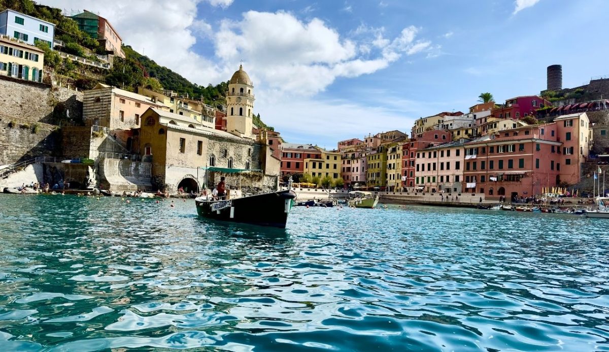Vernazza, Strada Provinciale, Italy  