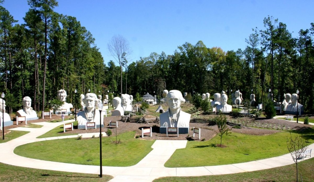 12 Once-Famous U.S. Tourist Spots That Now Sit Empty 6 Presidents Park – Williamsburg, Virginia