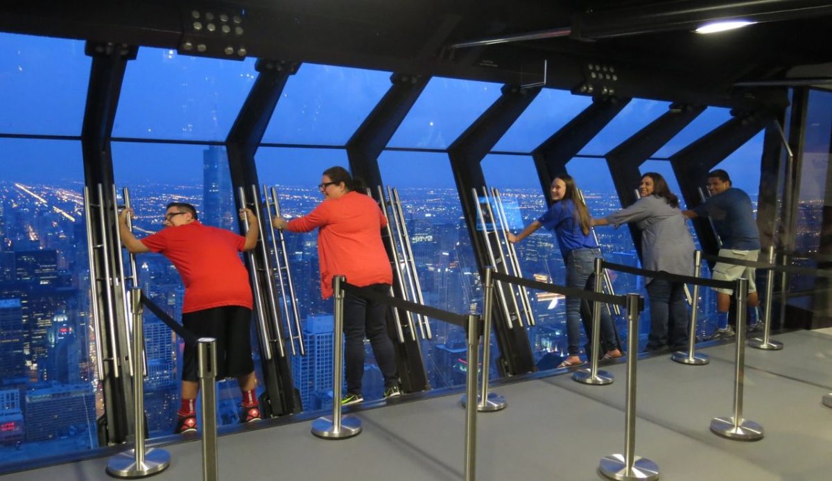 10 Unique Things to Do in Chicago That Locals Secretly Love 6 Take in Views at the 360 Chicago Observation Deck