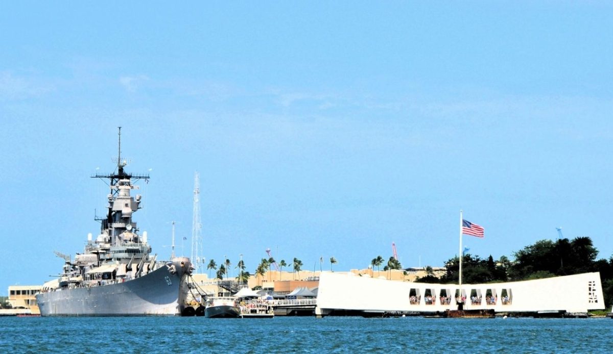 Battleship Missouri Memorial, Cowpens Street, Honolulu, Hawai'i, USA   