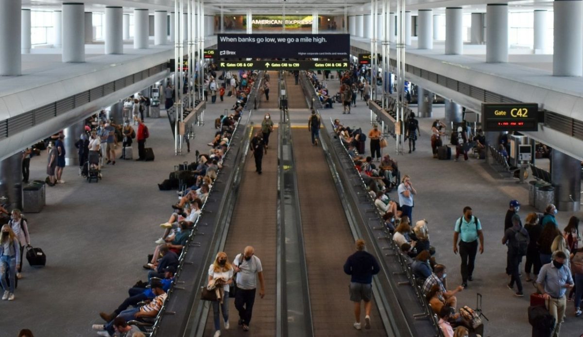 Denver International Airport (DEN), Peña Boulevard, Denver, Colorado, USA              
