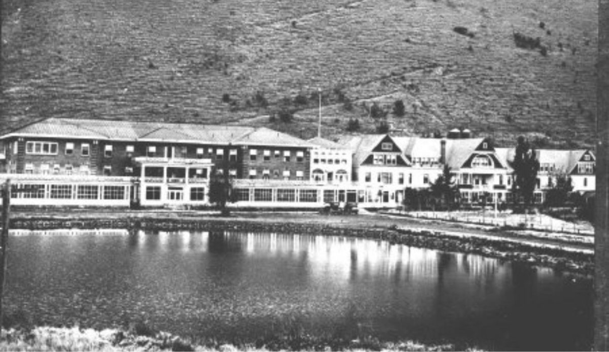 Hot Lake Hotel and Sanitorium                   