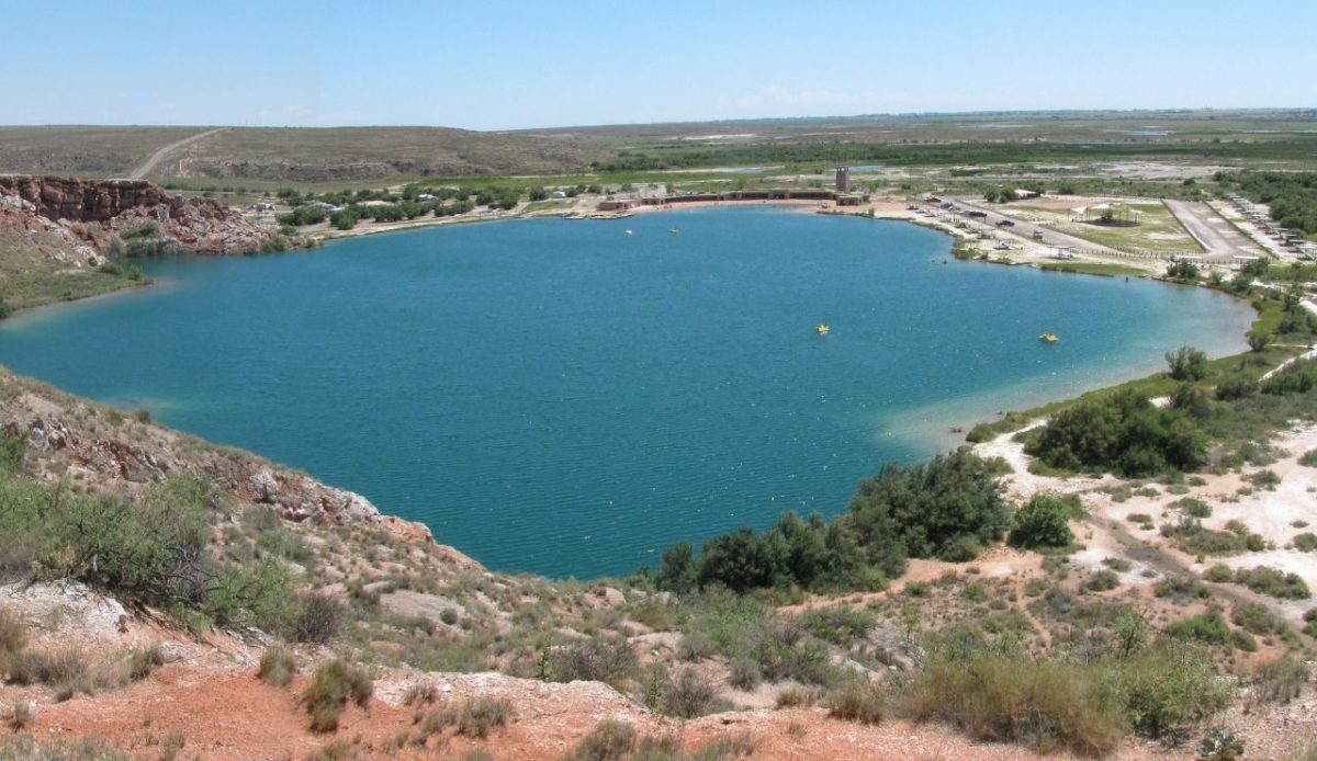 Lea Lake at Bottomless Lakes State Park, new mexico       