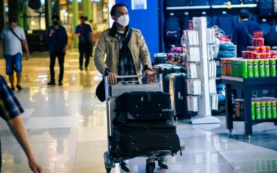 The Simple Luggage Trick Airport Workers Say Guarantees Your Bag Comes Out First