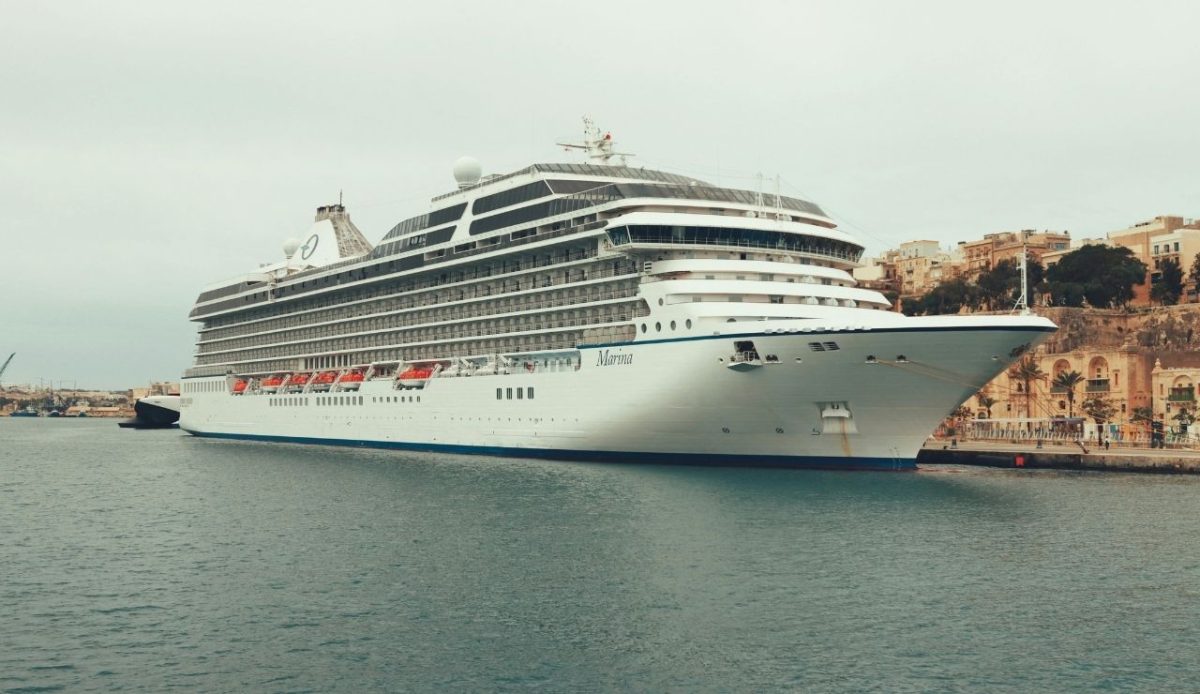 Oceania Marina cruise ship docked at portEfrem 