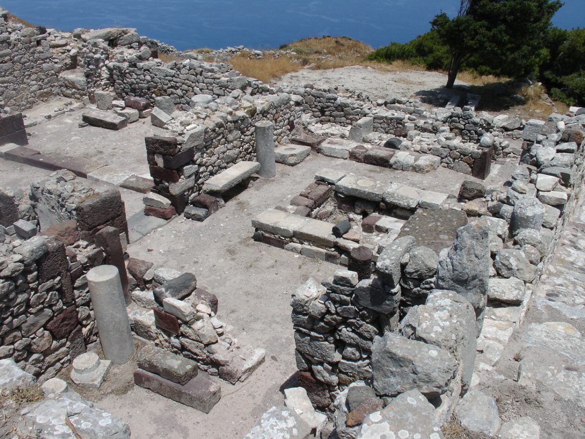 Discover the Hidden Ruins of Ancient Thera