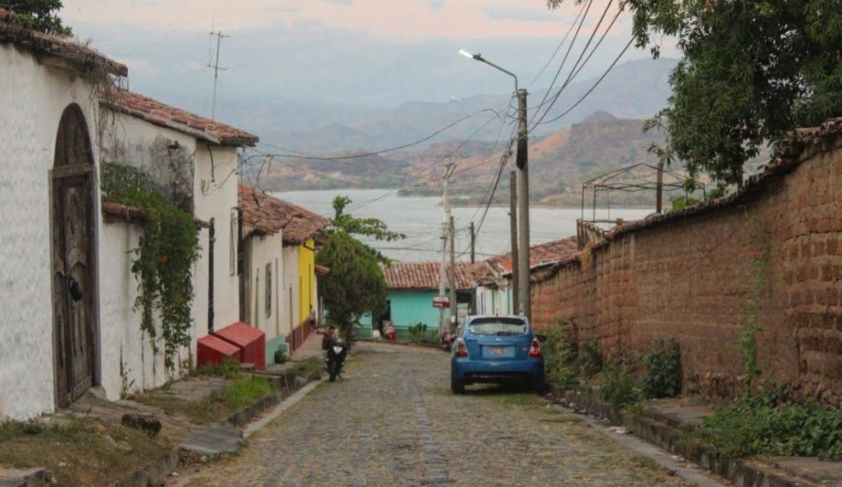 Suchitoto, El Salvador                