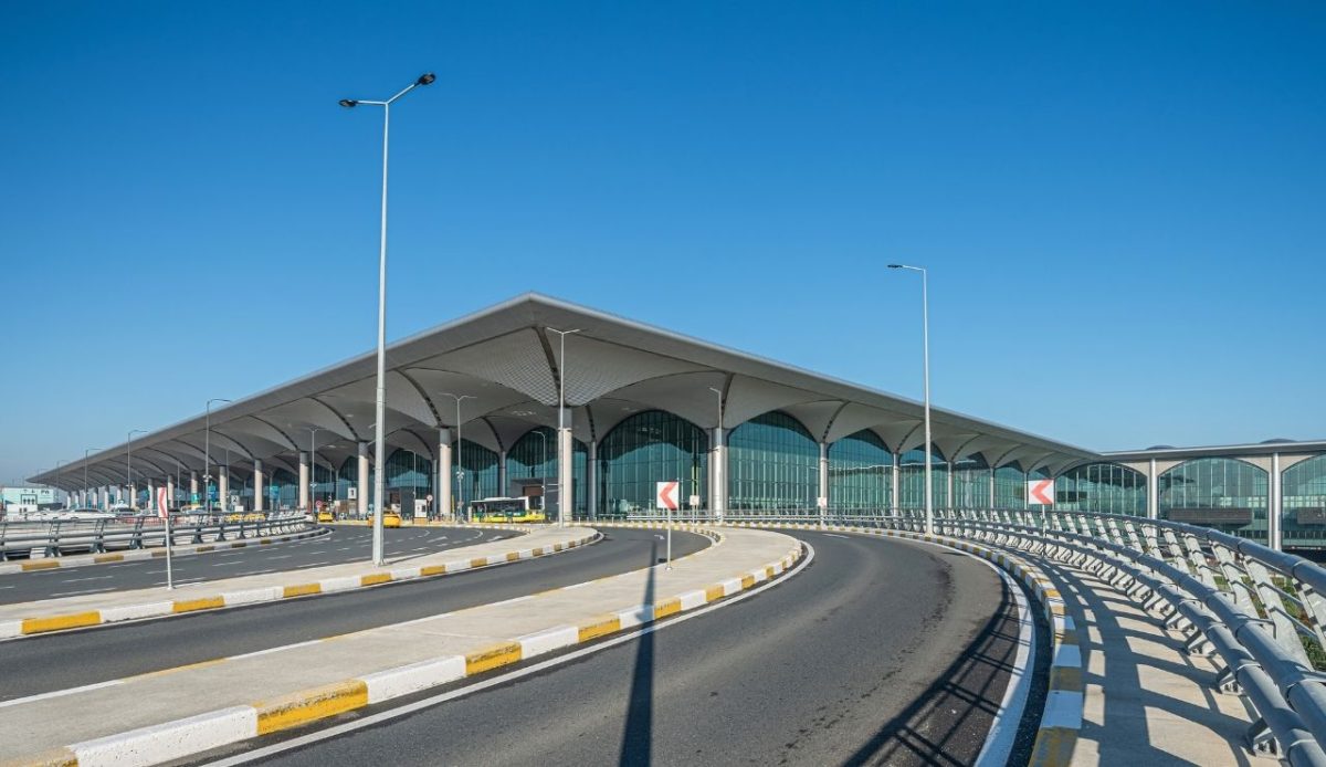 Terminal building exteriorof Istanbul Airport, Türkiye       