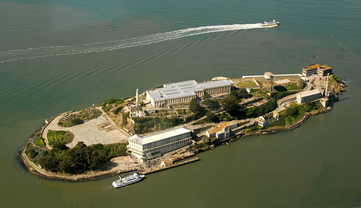 8 Things Locals Say You Have to Do at Fisherman’s Wharf in San Francisco 4 Take a Cruise Around Alcatraz and the Bay
