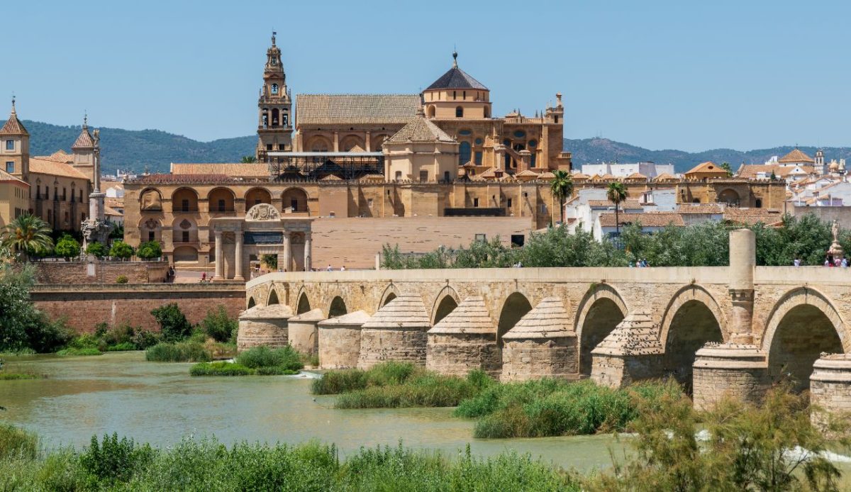 10 Warmest Winter Getaways to Visit Across Spain 2