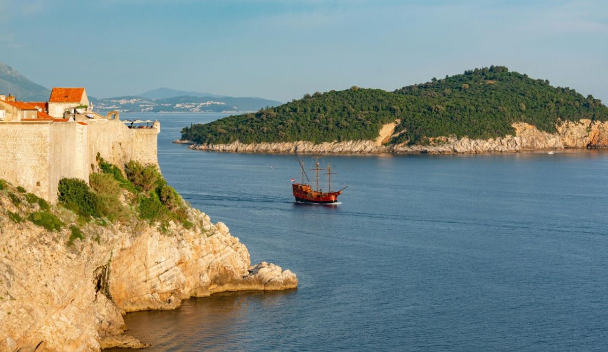 Discover Lokrum Island