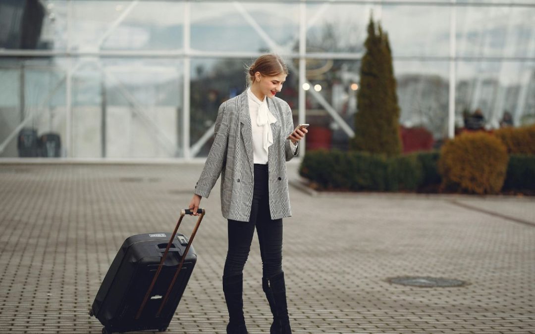9 Things to Delete From Your Phone Before You Start Your Next Trip