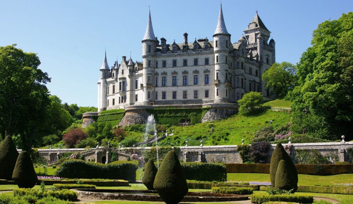 15 Incredible Castles You Can Rent for an Unforgettable Family Vacation 5
