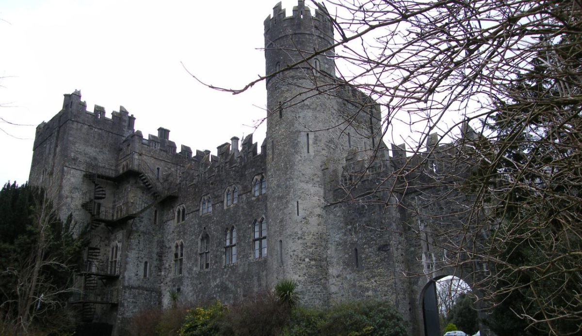 15 Incredible Castles You Can Rent for an Unforgettable Family Vacation 9