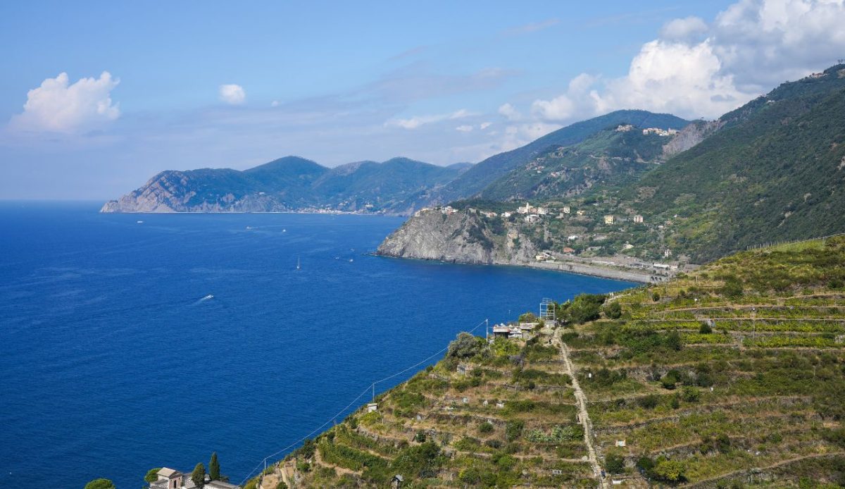 10 Iconic Hiking Trails Every Outdoor Lover Should Try at Least Once 3