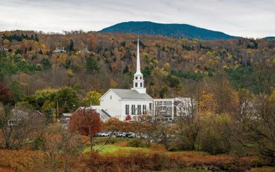 10 New York and Vermont Mountain Towns Where Families Cozy Up by the Fire