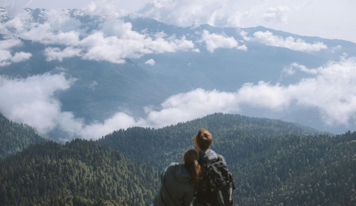 12 Hiking Trips That Went Hilariously Off Script 12 12 Hiking Trips That Went Hilariously Off Script 3