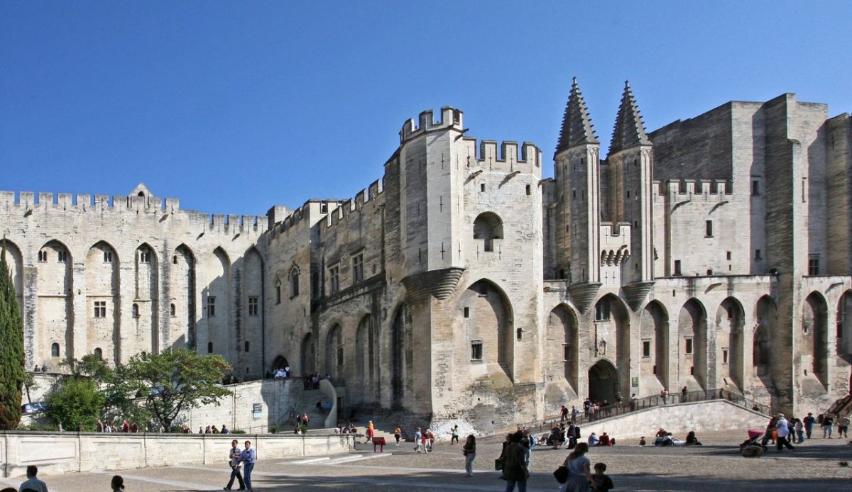  Avignon