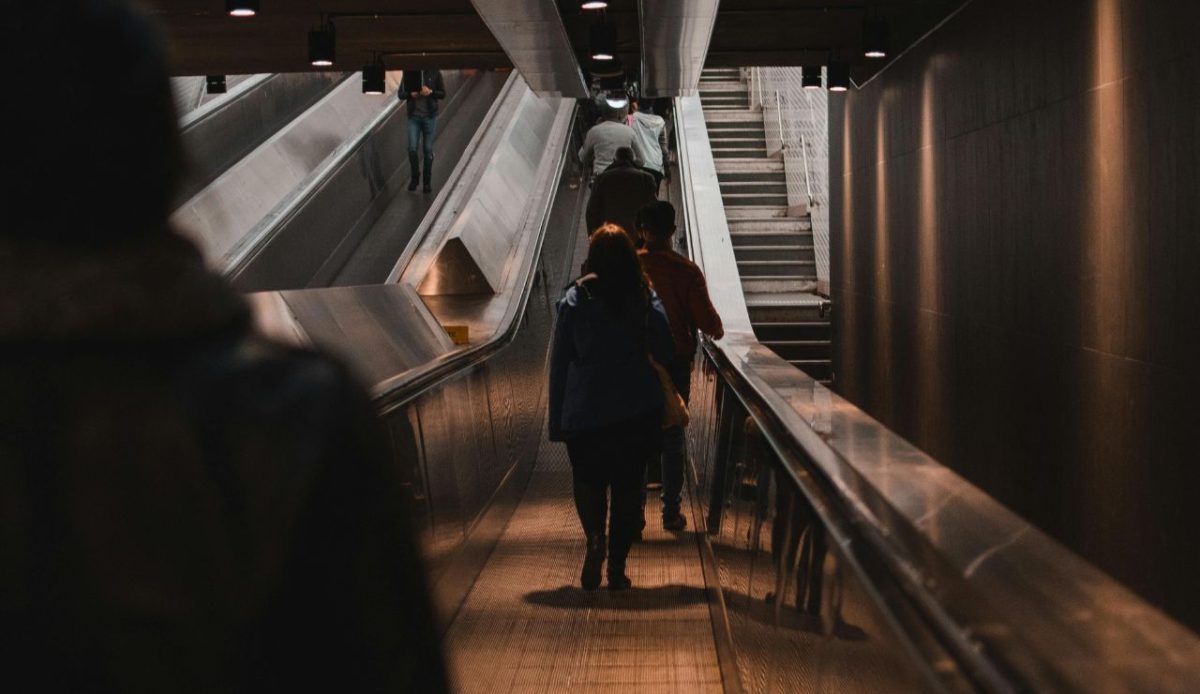 10 Metro Mistakes Tourists Always Make in Paris 6 Standing on the Left Side of Escalators