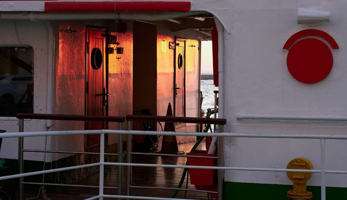 cruise ship room close to departure                