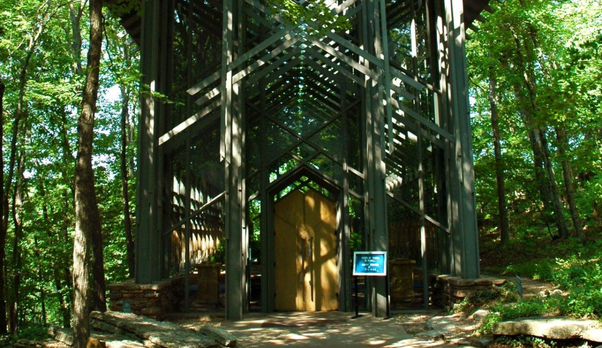 10 Beautiful Churches Across the United States Worth Visiting 5