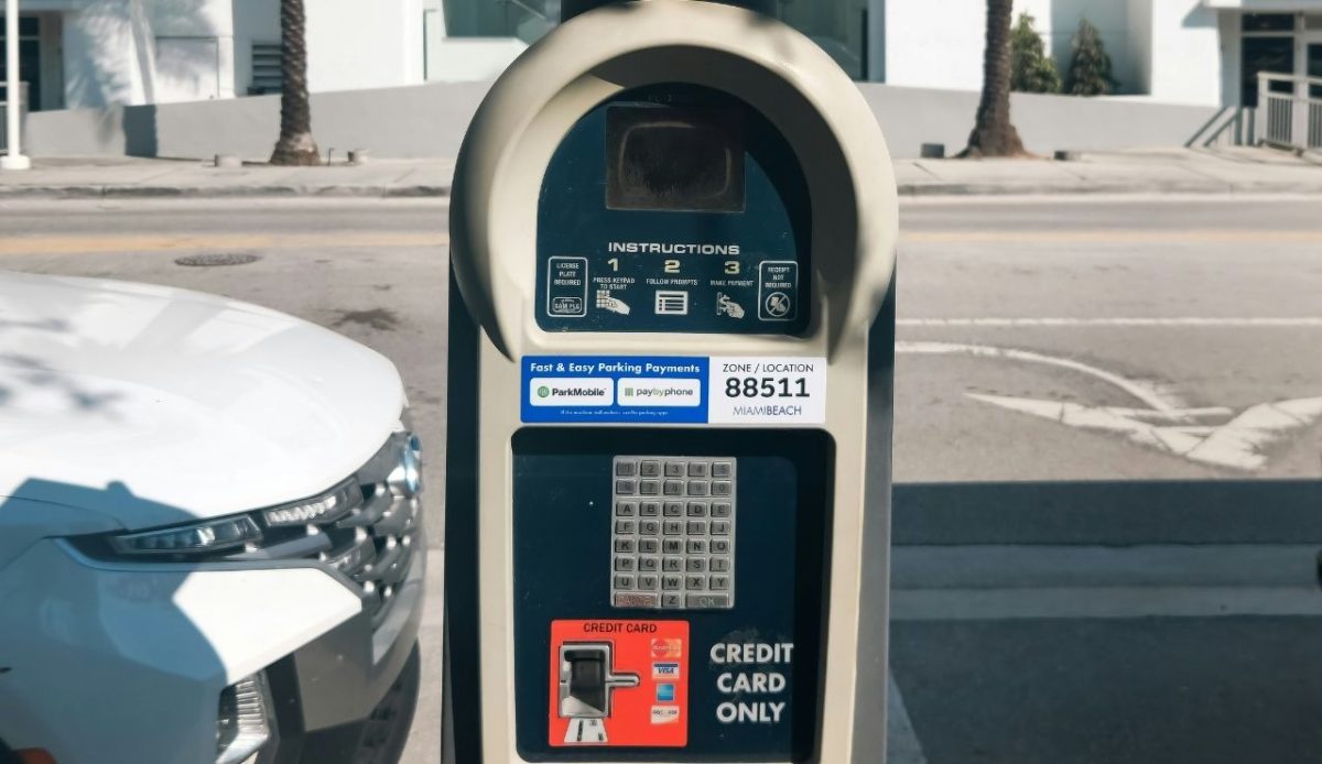 parking fee meter                    