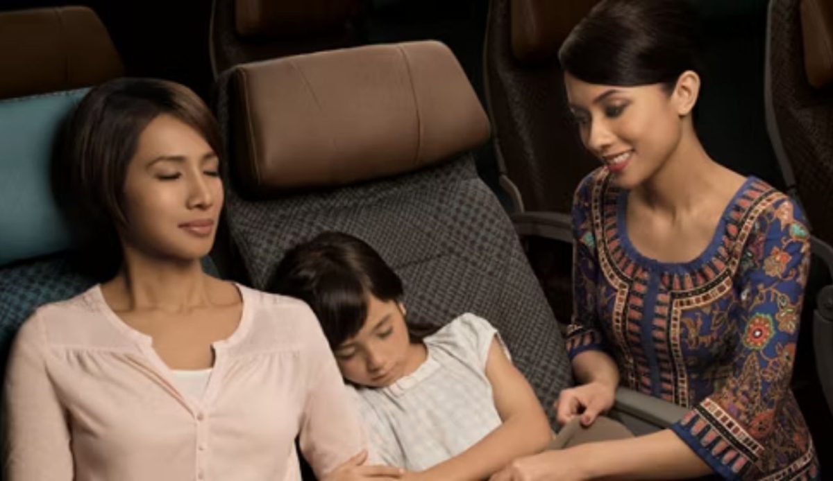 singapore airline economy class seat               