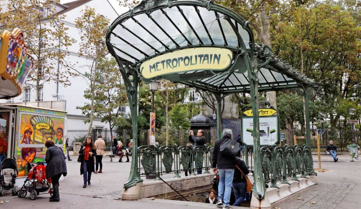 10 Metro Mistakes Tourists Always Make in Paris 4 Using the Metro for Short Walks