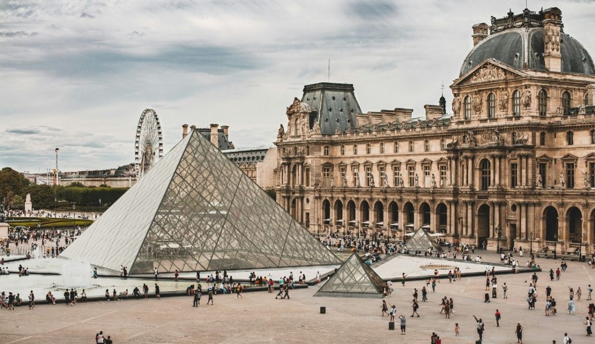 Louvre Museum