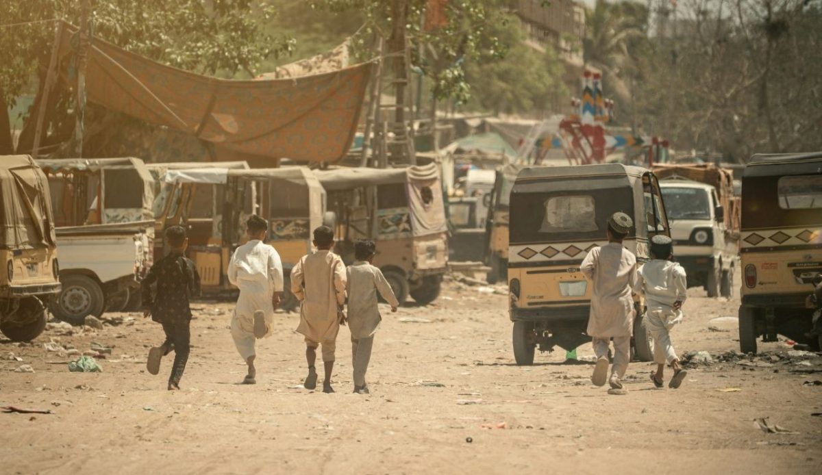 Cinematic Childhood in a South Asian Slum Area                   