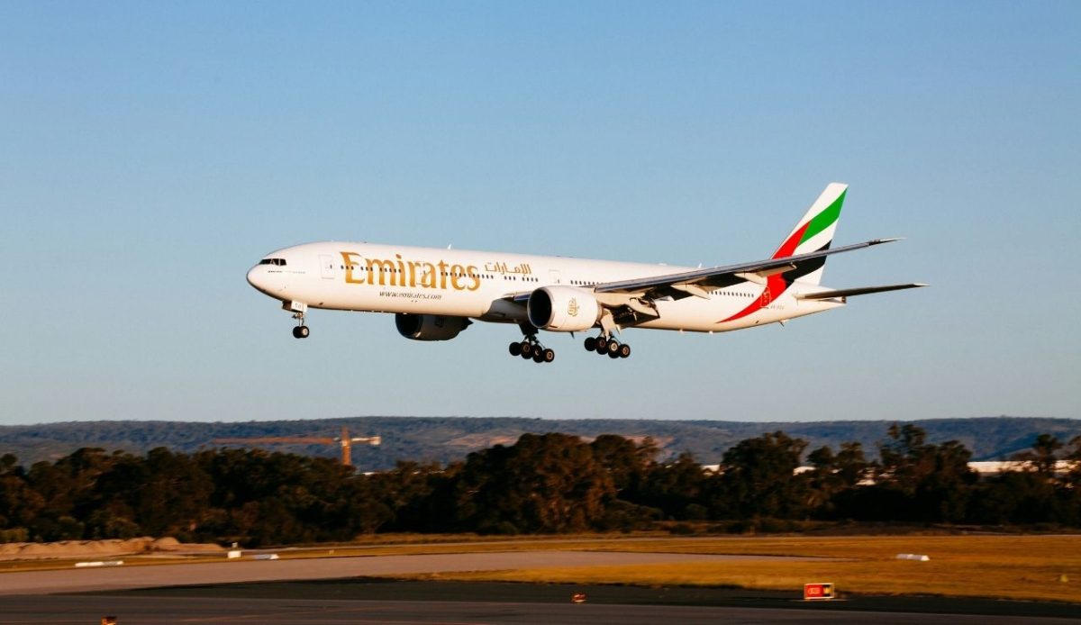 13 Smart Stopover Flights That Turn Layovers Into Mini Vacations 3 Emirates