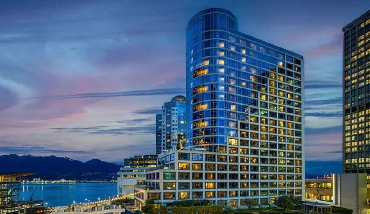 Fairmont Waterfront                       