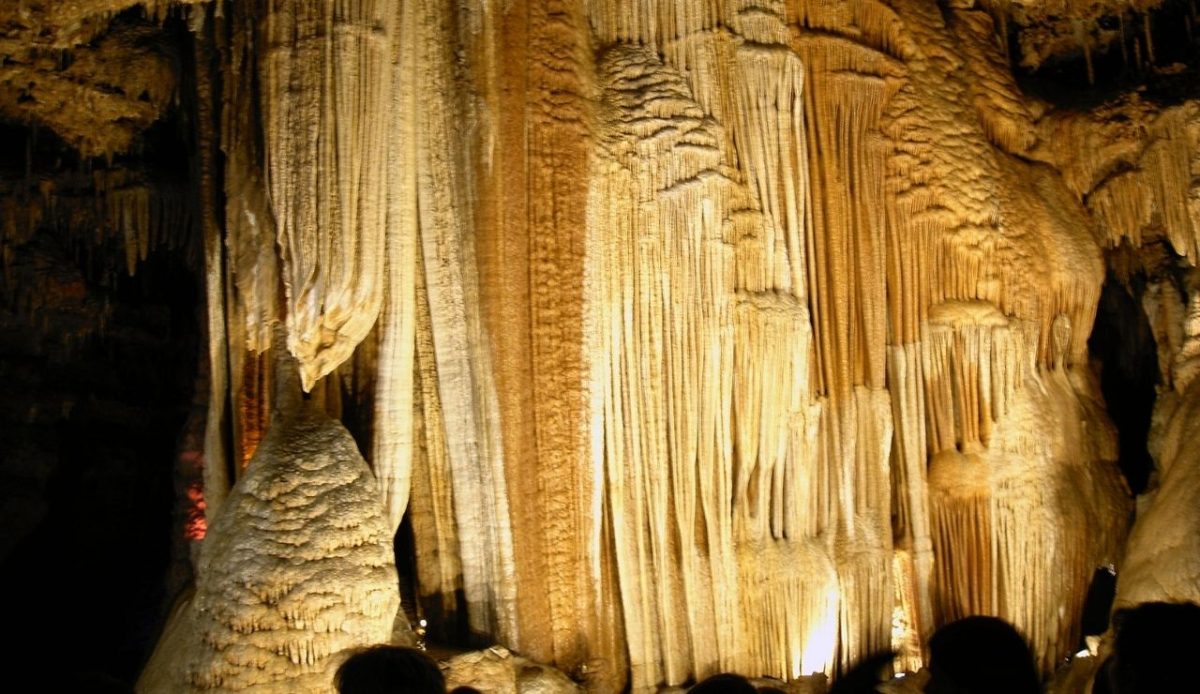 Meramec Caverns, Missouri                         