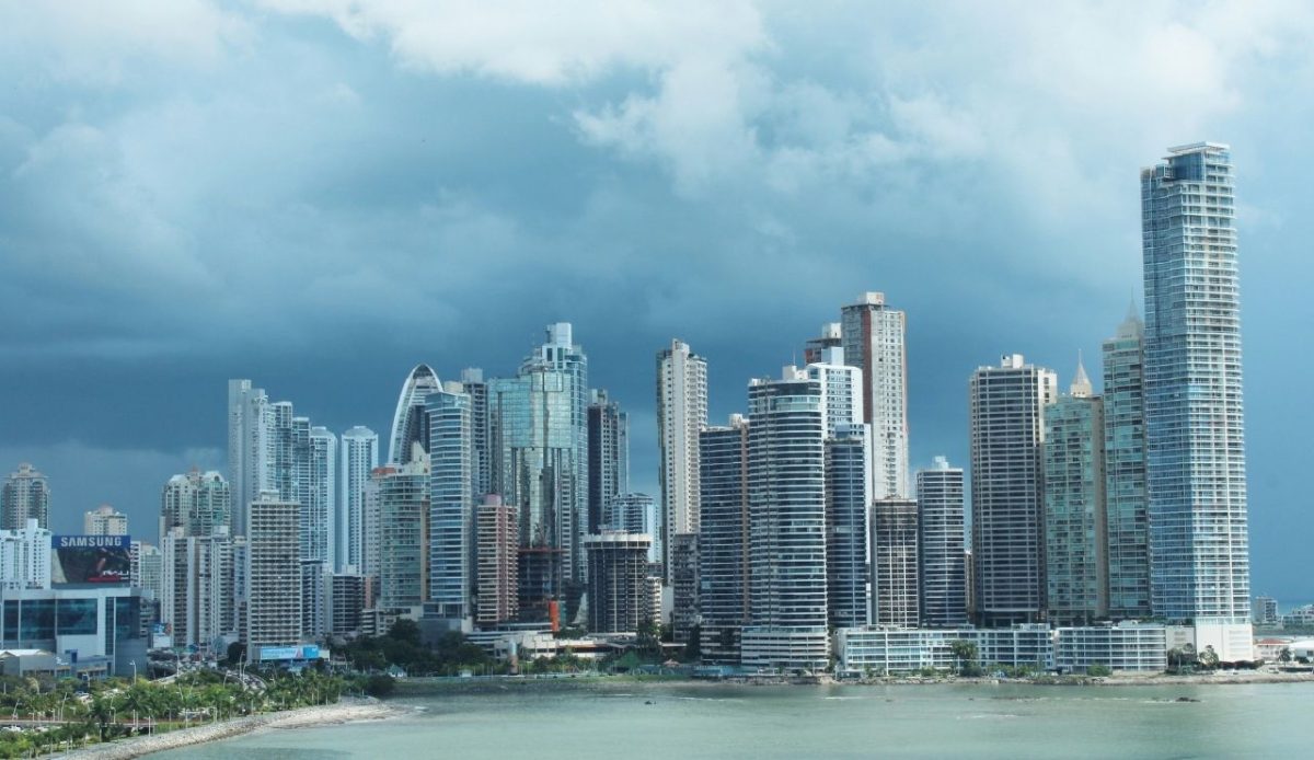 9 Destinations Quietly Linked To Money Laundering Travelers Should Know About 1 Panama City, Panamá