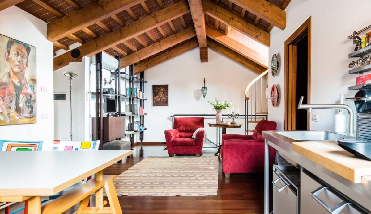 Top Floor Attic Units in venice    