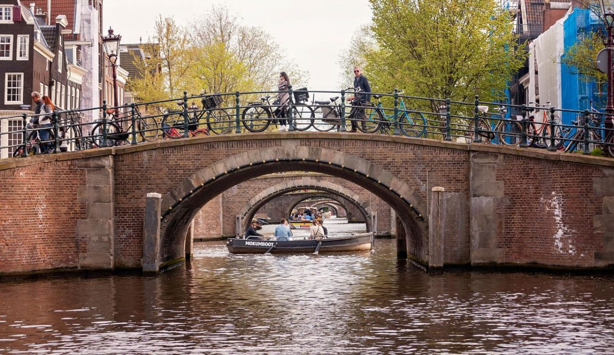 10 Lesser Known Amsterdam Facts 3 Over 1,200 Bridges Connect the City