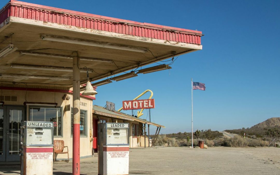 13 Offbeat American Roadside Motels Cooler Than Fancy Hotels