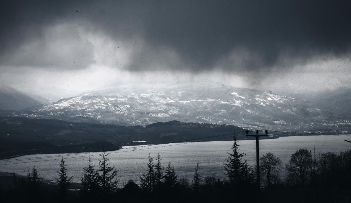 12 Smart Ways to Stay Warm When Traveling in Extreme Cold 6