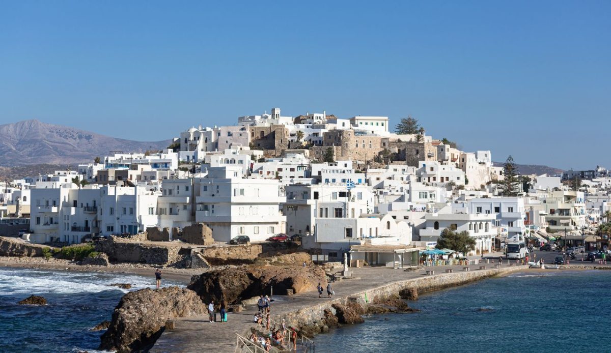 11 Walkable Mediterranean Islands With Friendly Locals 2