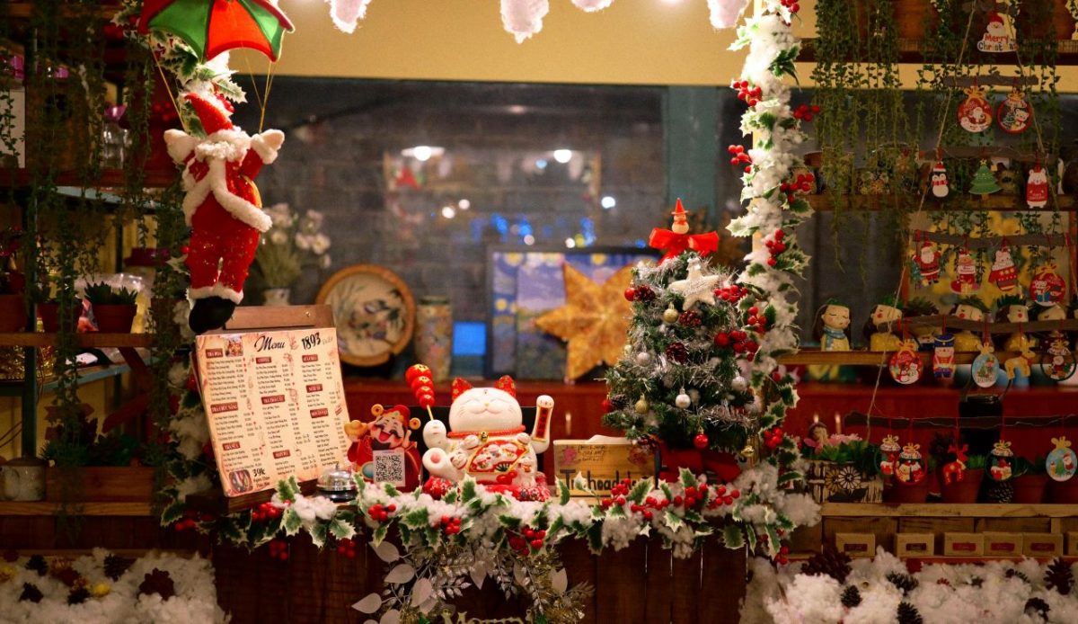 See Holiday Window Displays Around the City