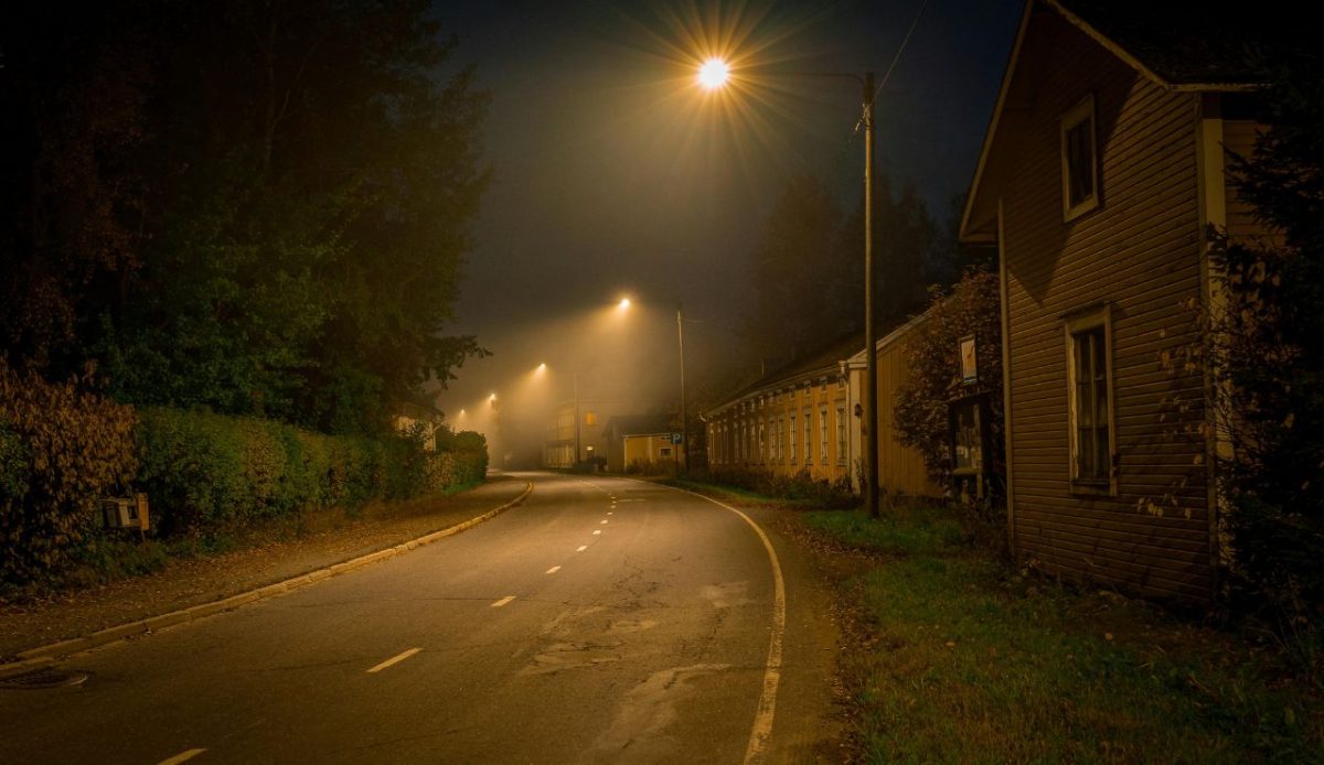 12 Unwritten Local Rules Travelers Notice Immediately Across America 5