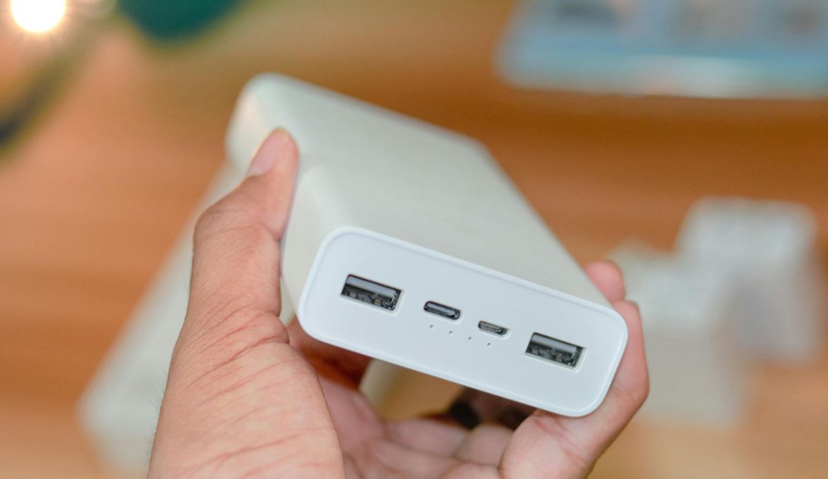 13 Gifts Frequent Flyers Secretly Hate Receiving 5