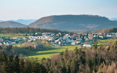 Why Townsizing Is Becoming the New Travel Trend for People Who Want Less and See More