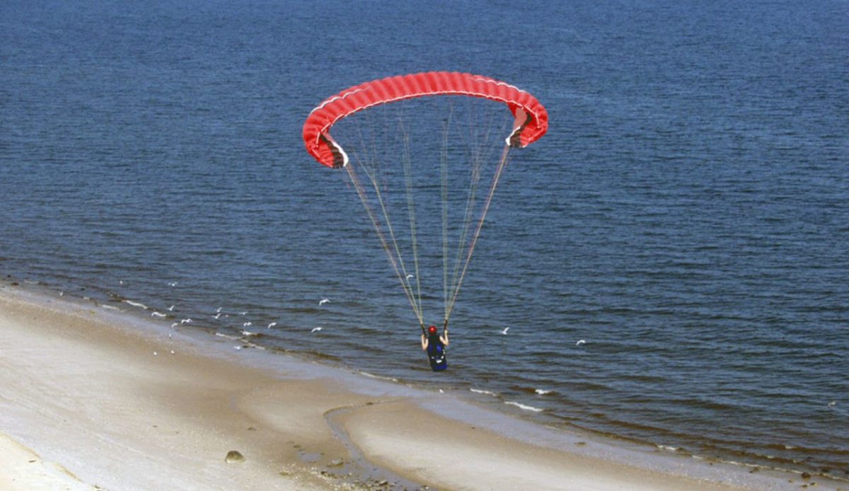  Paragliding