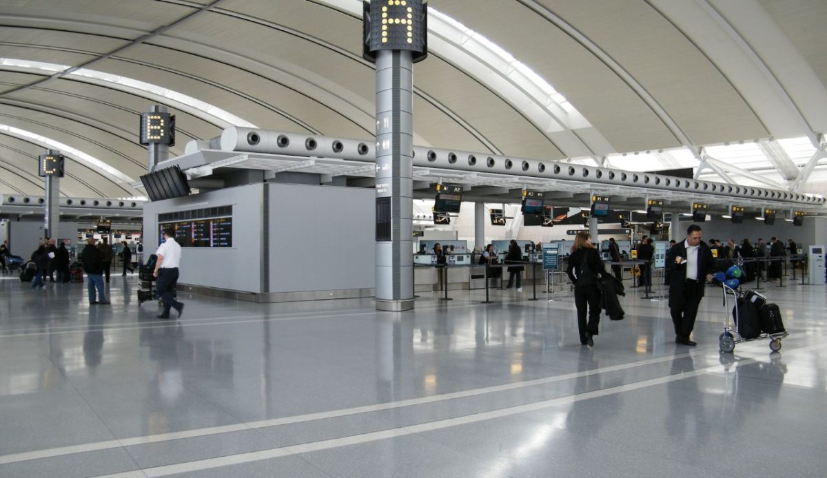 Toronto Pearson International Airport (YYZ)